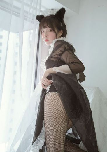 从校服袖口里看到大馒头是什么东西_BD英语在线播放观看