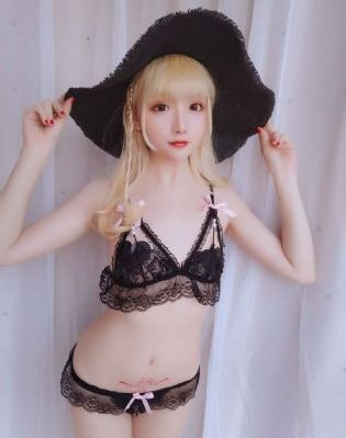 按摩师推油久久久_全集在线观看