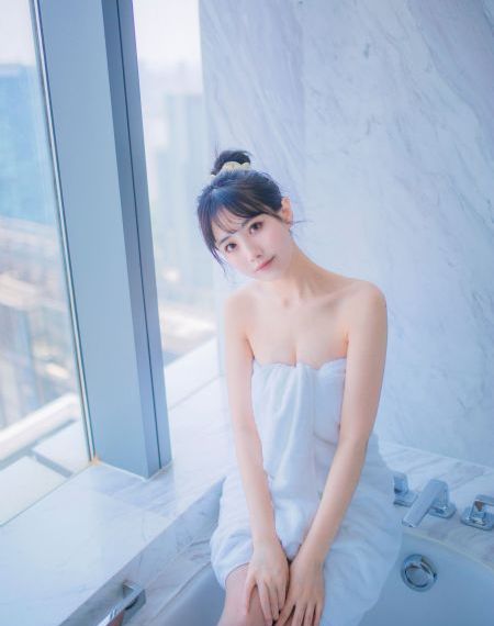 成人黄色三级视频_720在线播放观看