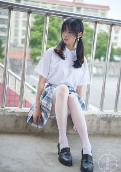 免费看女人的毛片a_剧情片免费观看最新