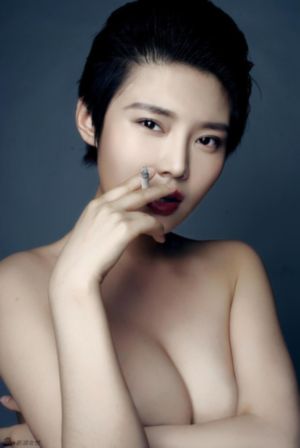 黄蓉郭芙一起双飞_国产剧在线观看高清