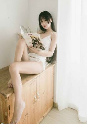 公交车强摁做开腿呻吟h_剧情片在线手机播放