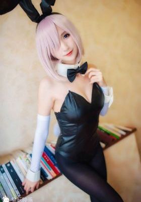 欧美巨波霸乳肉体摄影_高清电影