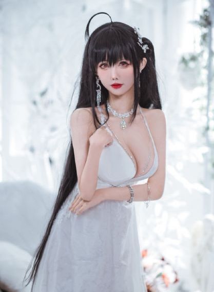 欧美大牌连衣裙_4K高清免费观看