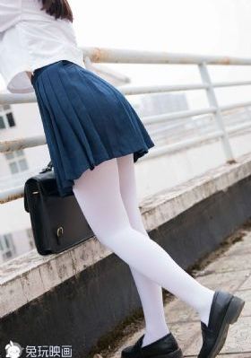 美女露奶网站_剧情片免费播放