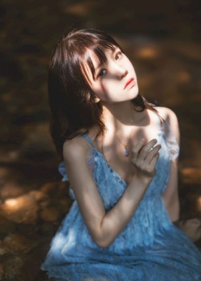 客厅丝袜麻麻被进进出出观看视频_1080完整视频观看
