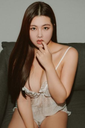 亚洲娇小性色_午夜在线观看完整版